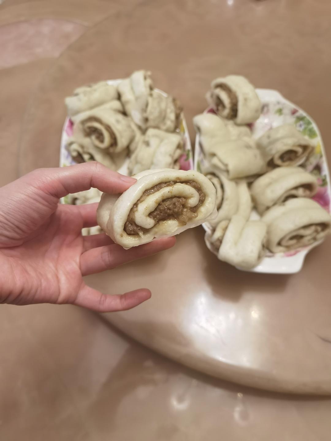 肉沫葱花卷