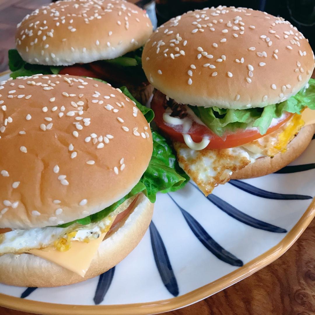 tomoyo_124做的家庭自制简易汉堡 家常快手又营养