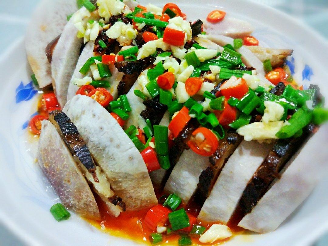 香芋（荔浦芋头）蒸腊肉