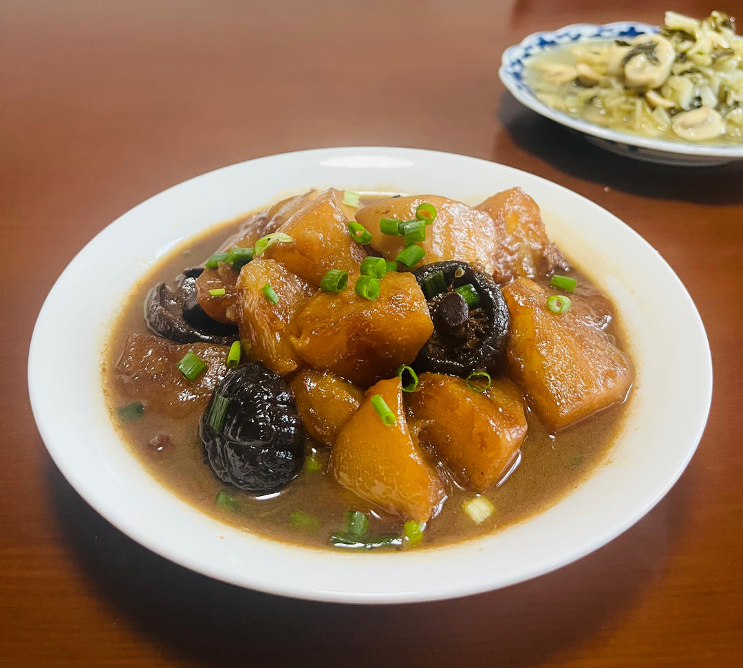 萝卜烧肉