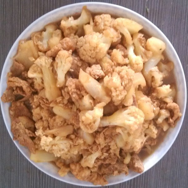 菜花炒肉片