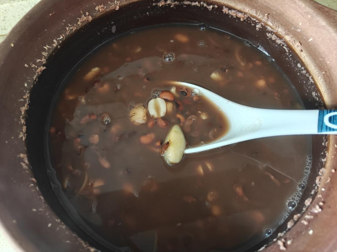 比外面糖水铺好吃十倍的莲子百合红豆沙