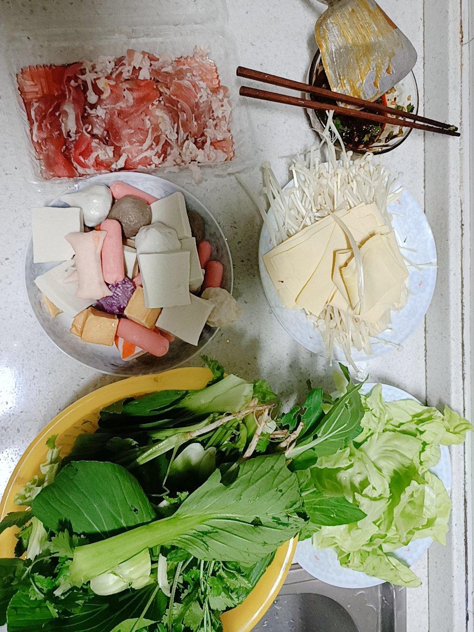 麻辣火锅（家庭版）