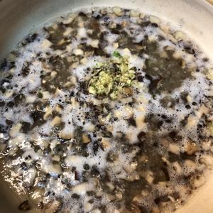 宝宝食谱—藜麦香菇鸡茸粥的做法 步骤6