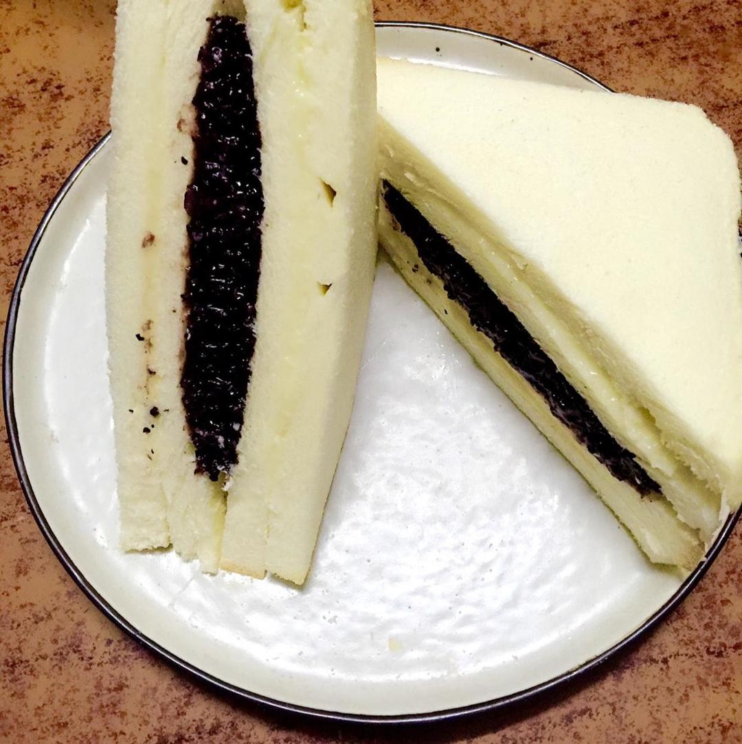 紫米奶酪包（仿真版）的做法