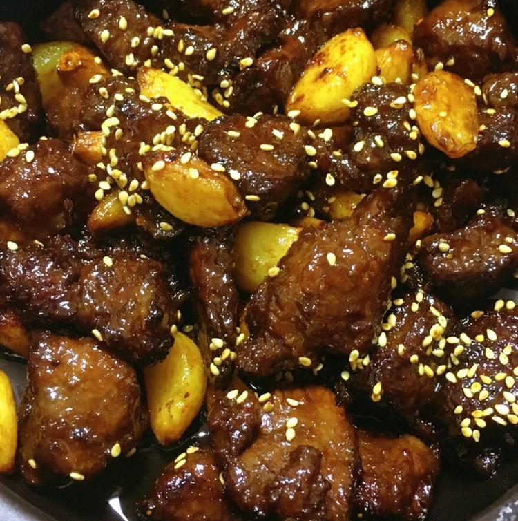 黑蒜子牛肉粒—华美新年味