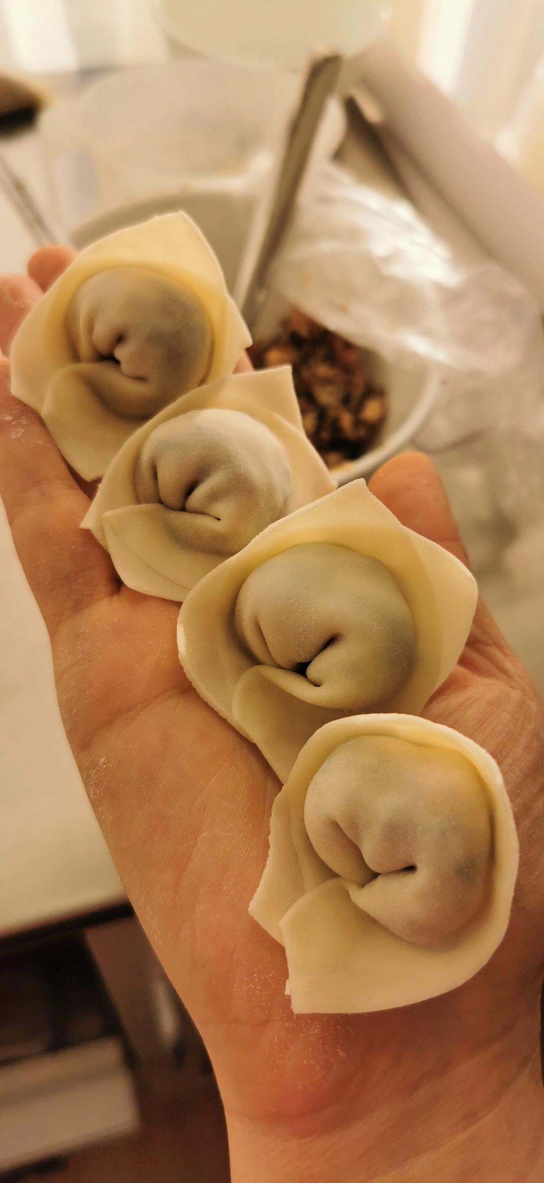 上海菜肉大馄饨(小美)