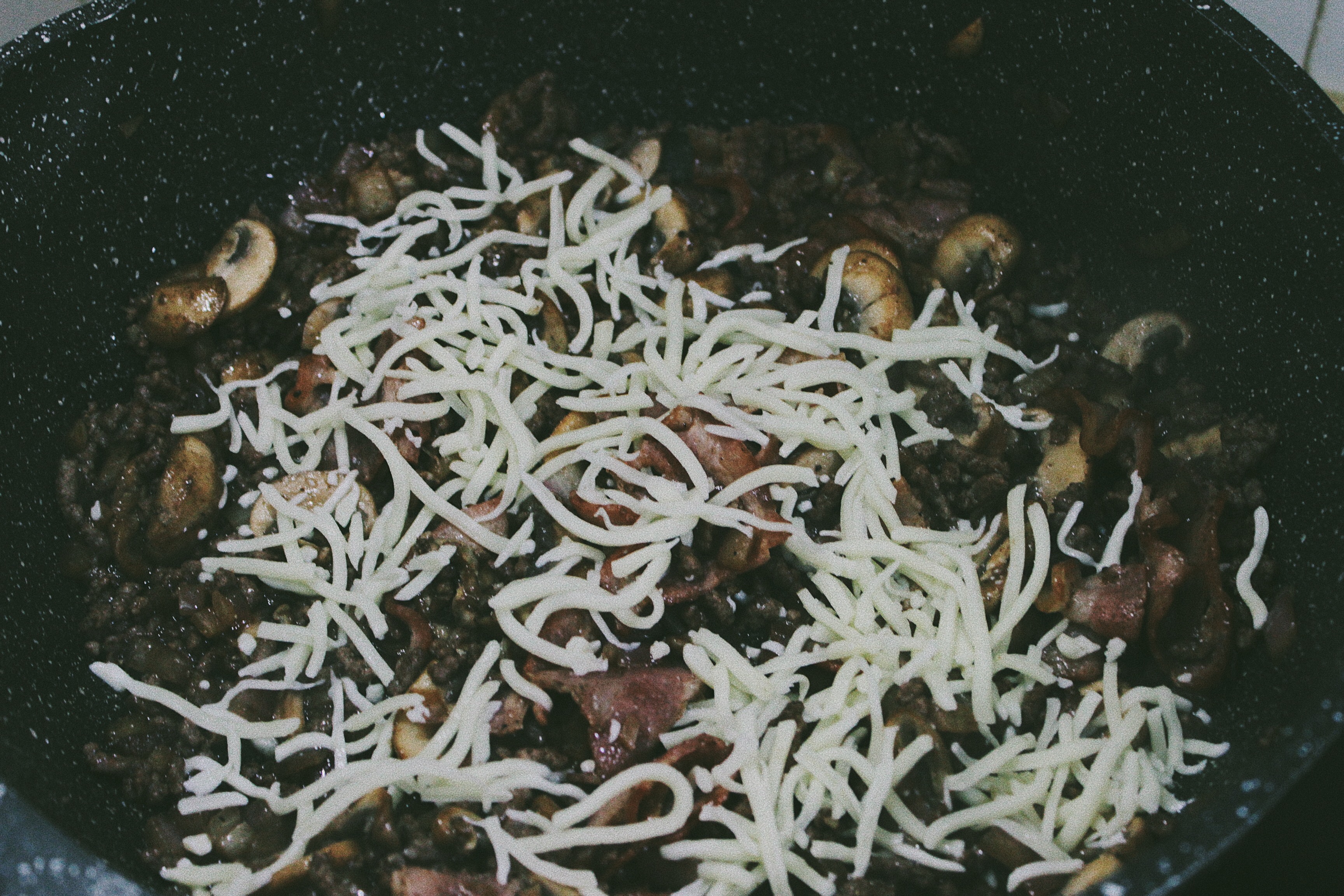 【北鼎烤箱食谱】蘑菇牛肉芝士南瓜盅的做法 步骤19