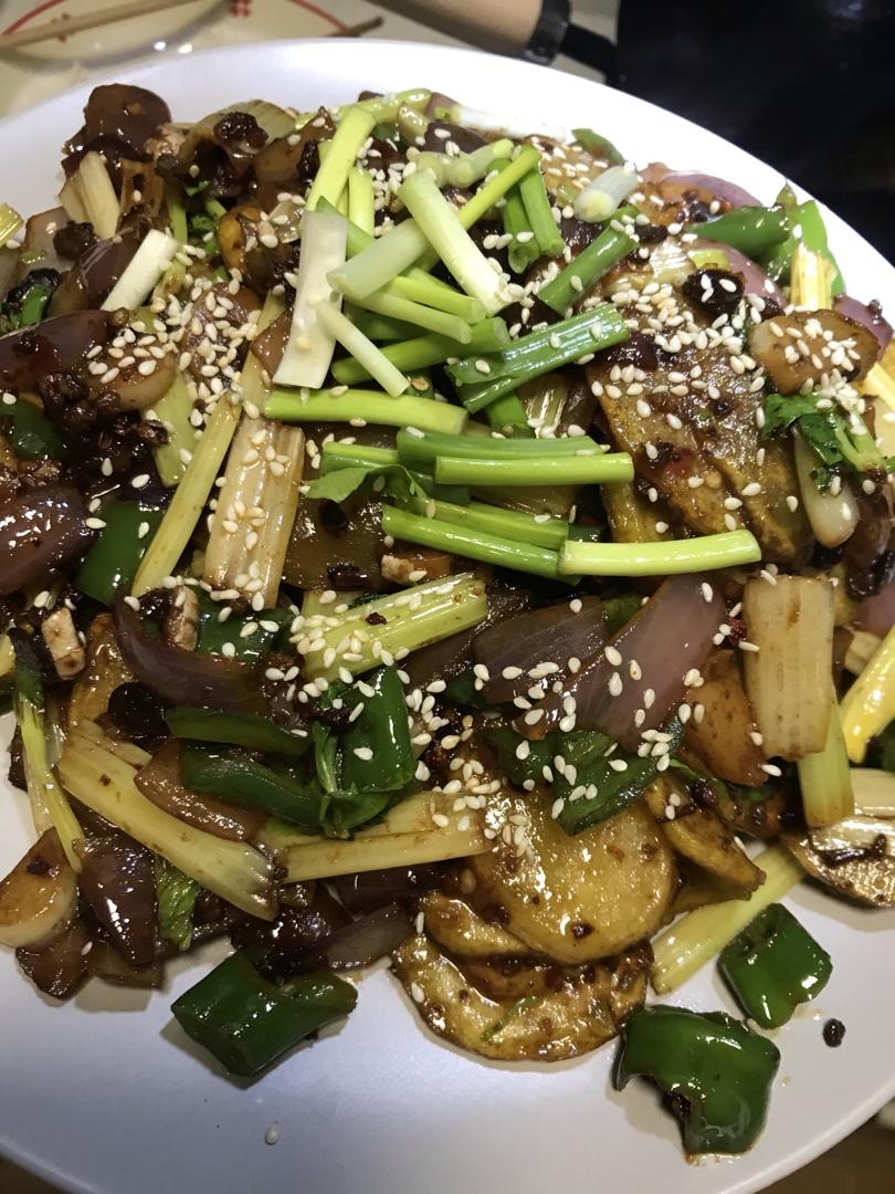 干锅土豆片