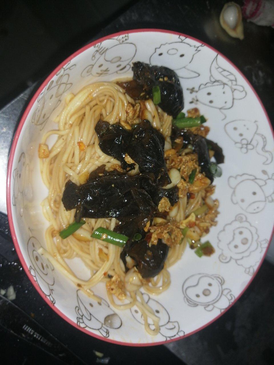 好吃到宇宙爆炸的外婆凉面