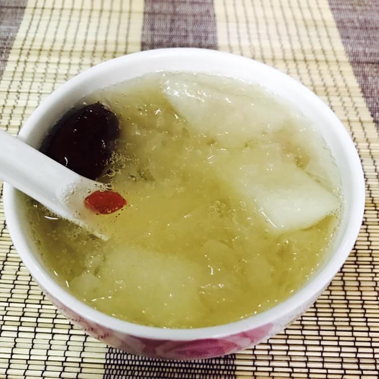 冰糖银耳梨汤