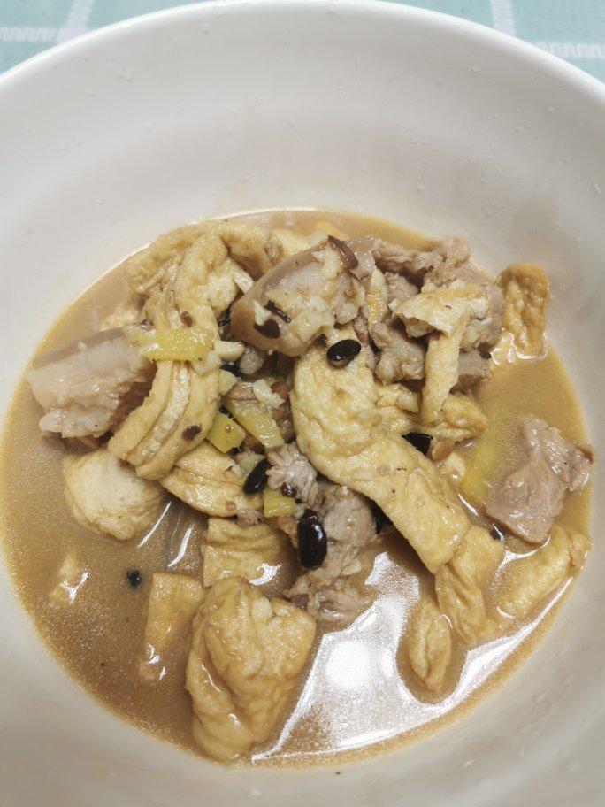 豆豉焖豆腐肉