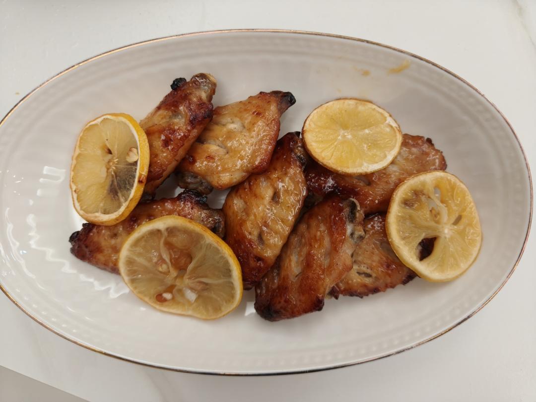 好吃到舔手指的🍋柠檬蒜香烤鸡翅-「家庭版」