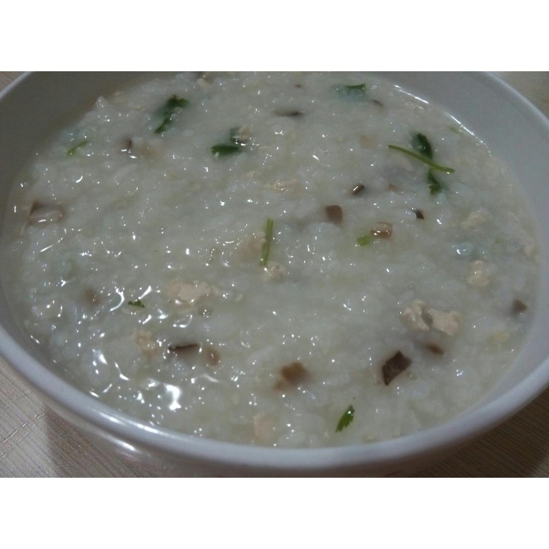 香菇鸡肉粥