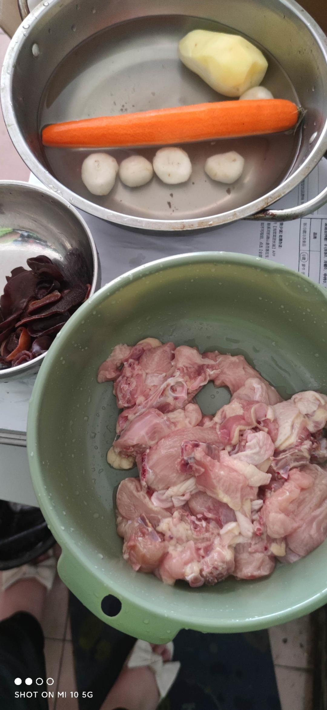 小朋友都爱的红烧鸡肉