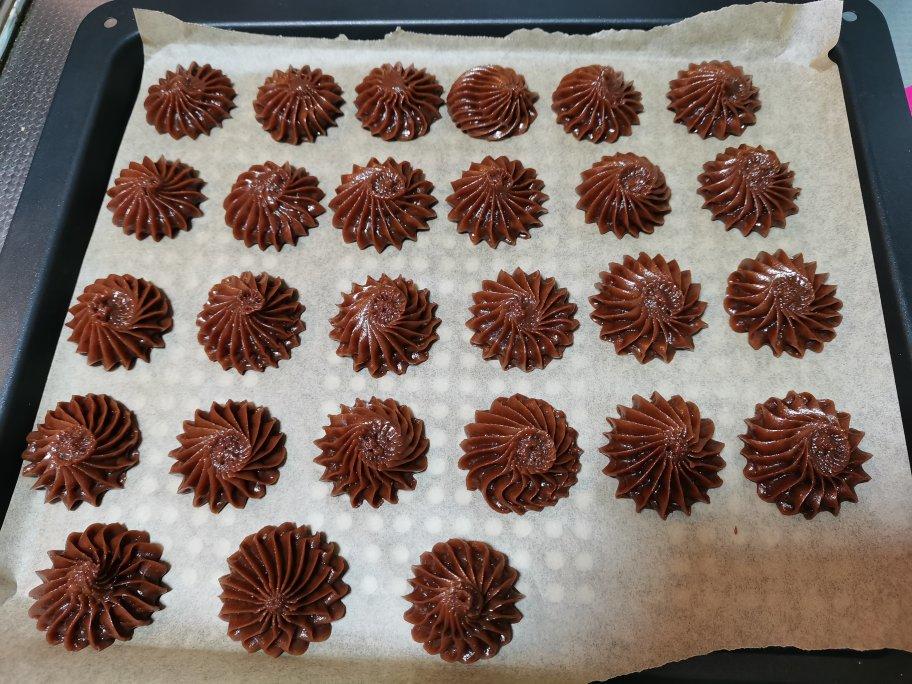 不渗油—香酥可口植物油巧克力曲奇