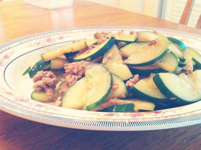 脆皮黄瓜炒肉末