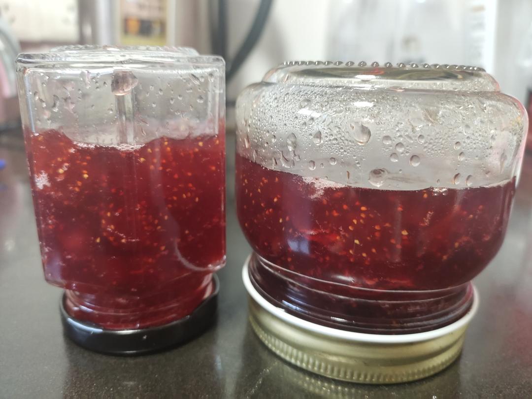 《Tinrry下午茶》番外篇-满满果肉的草莓果酱