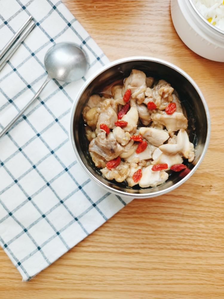 快手便当菜红枣枸杞蒸鸡腿肉的做法