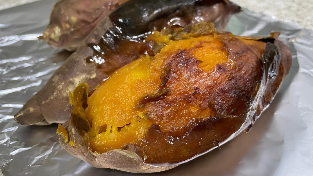【糯唧唧的烤红薯】糖油四溢皮肉分离外糯里嫩吸溜着吃！