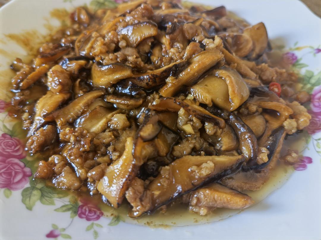 酱汁浓郁！超级下饭的家常菜肉末香菇