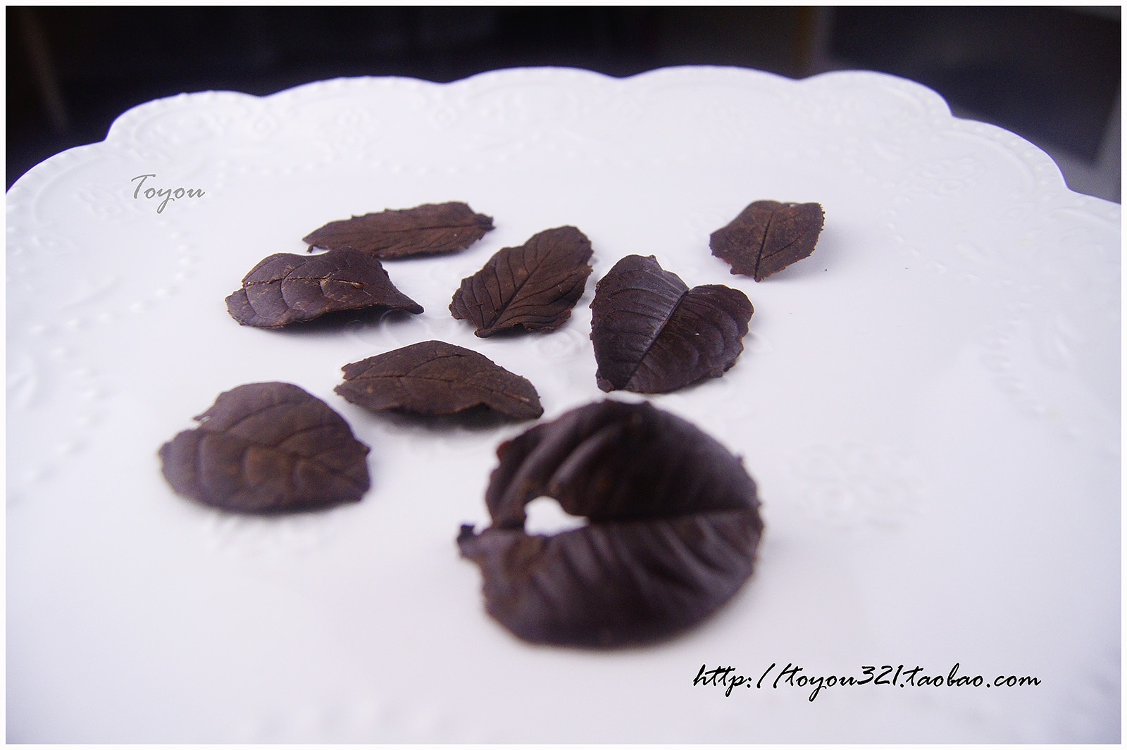 手工制作巧克力树叶