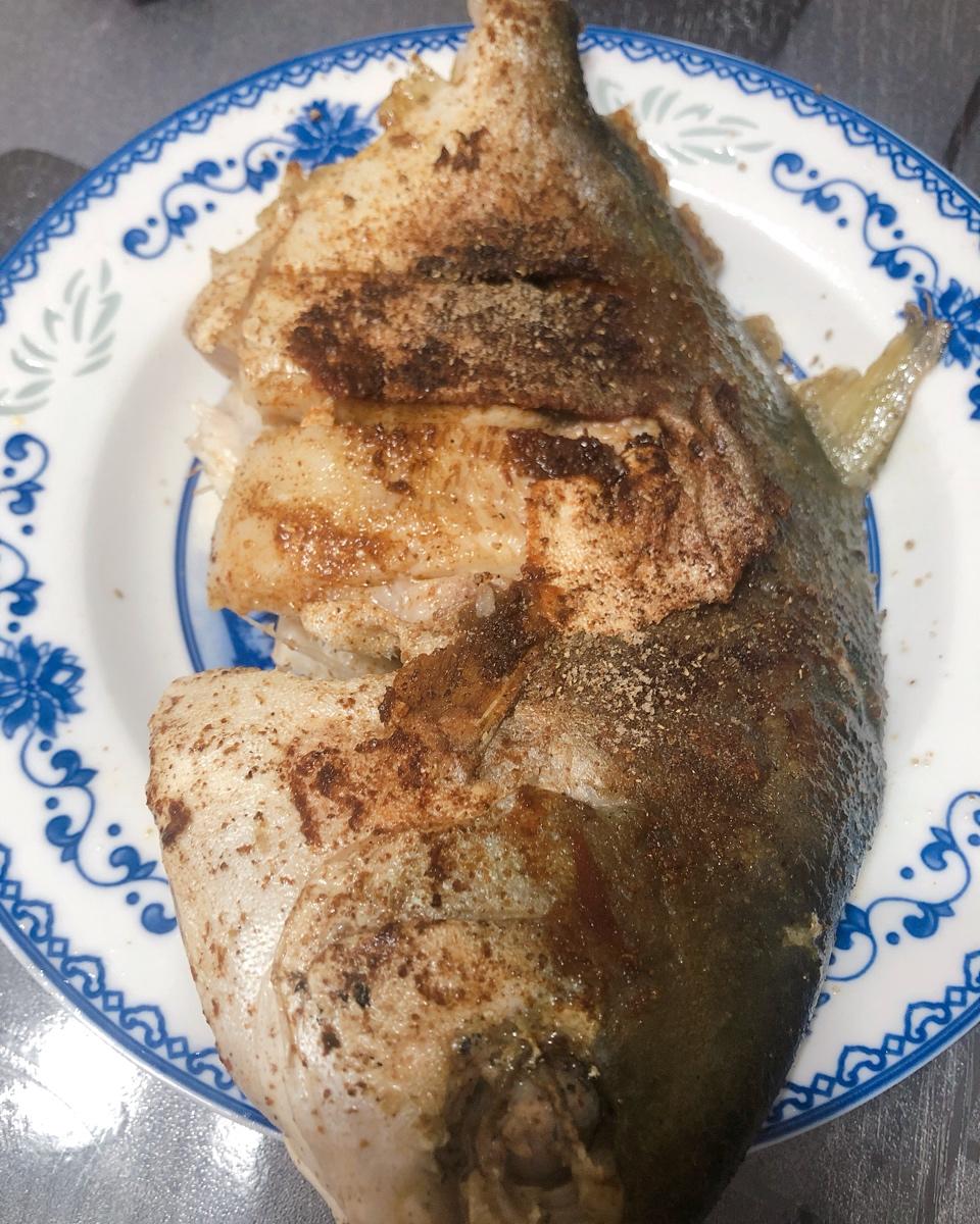 遗失密码22做的香煎鲳鳊鱼:( 堪比烧烤摊:)