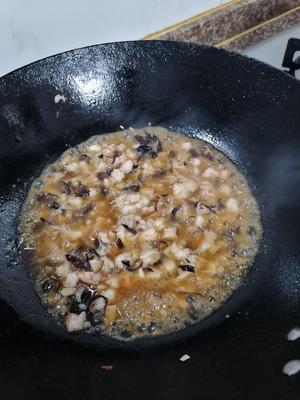香菇，木耳虾仁蒸蛋。的做法 步骤7