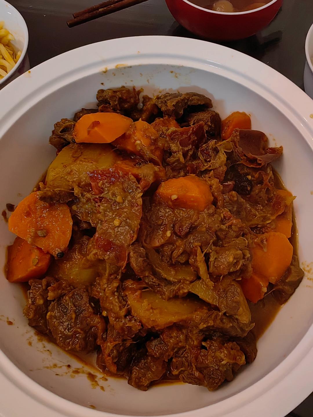 红烧牛肉土豆 （独家秘制）