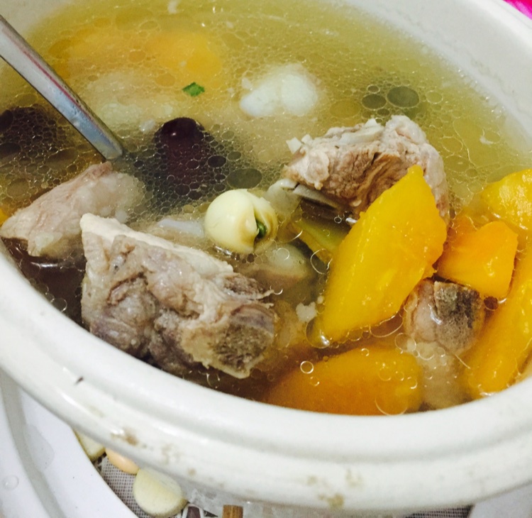 殊途1992做的排骨木瓜汤