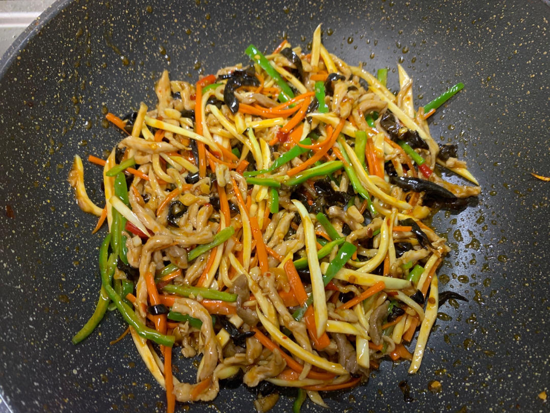 厨师长教你：“鱼香肉丝”的老式做法，味道很赞先收藏了
