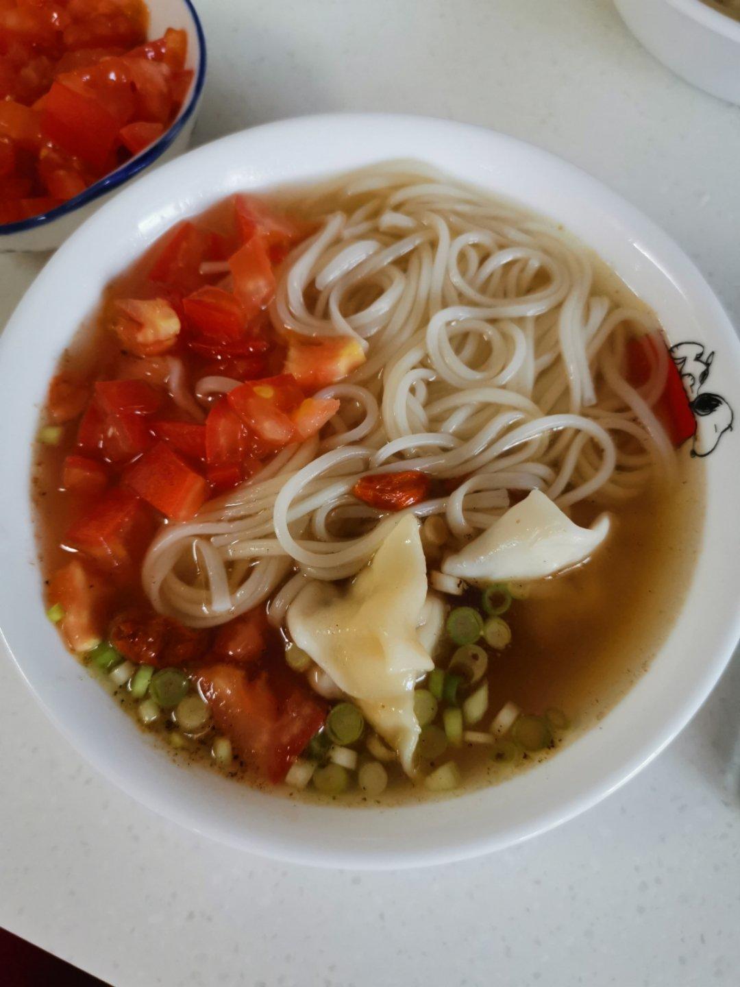 经典港式鲜虾云吞面