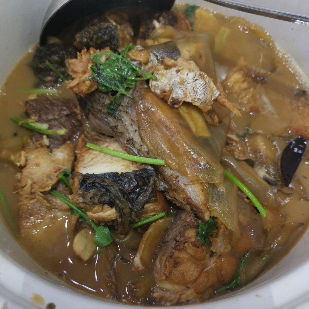 红烧鲢鱼