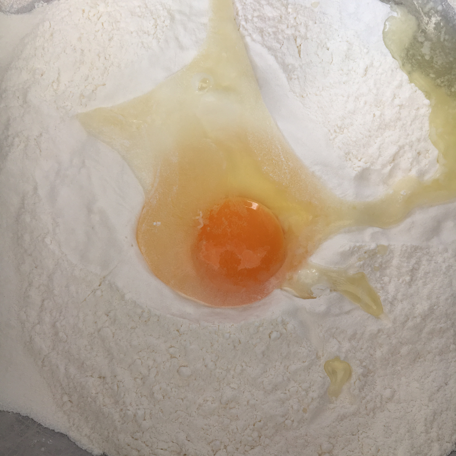 鸡蛋手擀面