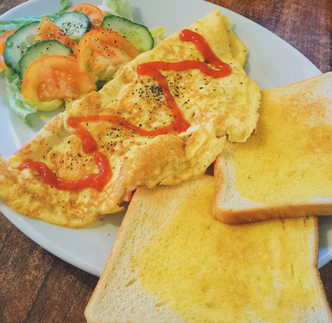 西式早餐Cheese Omelet!