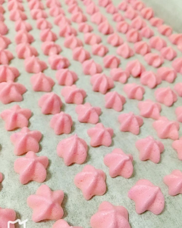 迷人的火龙果溶豆酸奶溶豆宝宝辅食