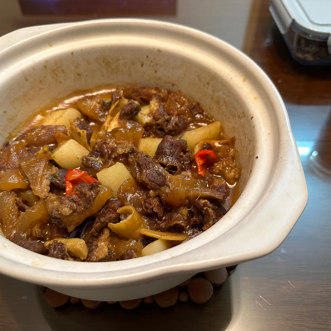 广式焖牛腩