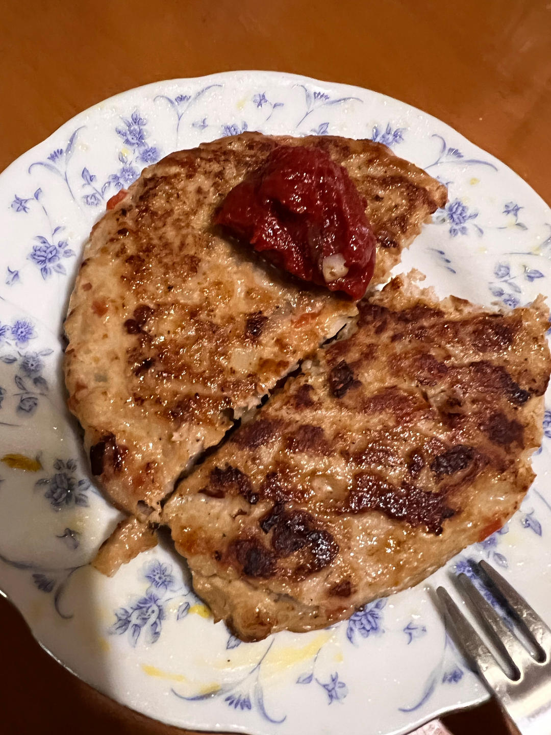 鲜嫩多汁牛肉饼