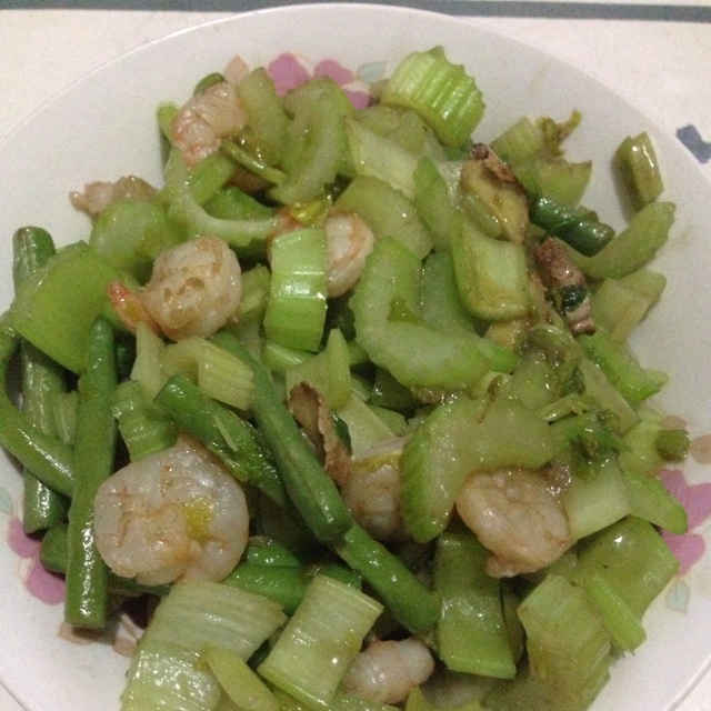 西芹炒虾仁