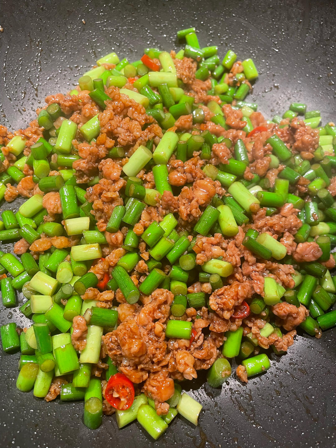蒜苔炒肉末，三碗米饭都不够吃