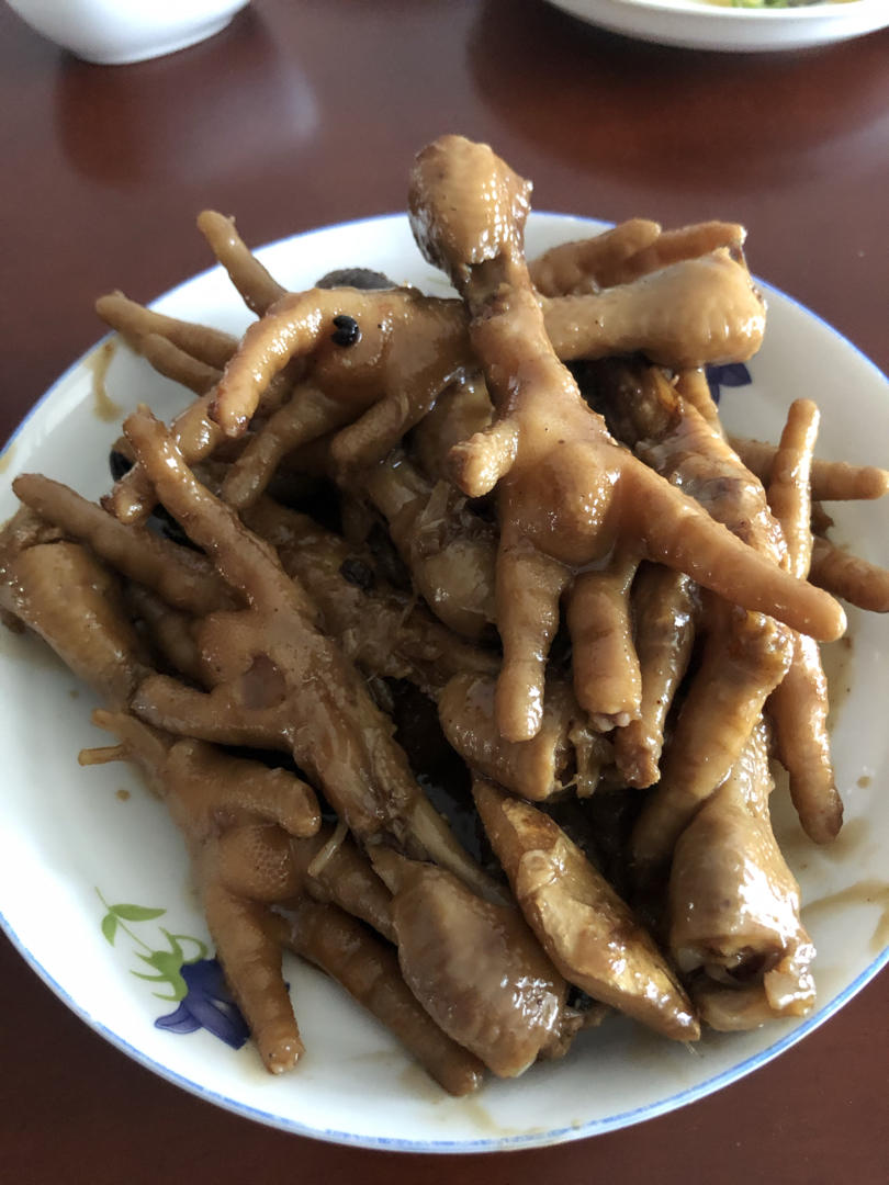 “销魂”卤鸡爪