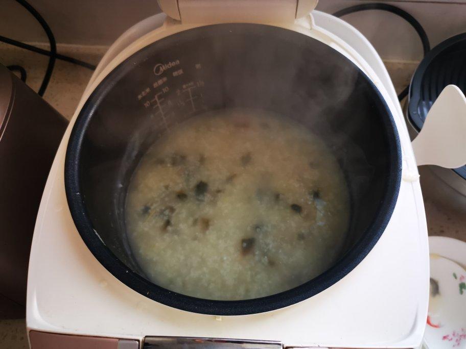 十五分钟快手之香滑皮蛋瘦肉粥(附五分钟电饭煲电压力锅更快捷方法)