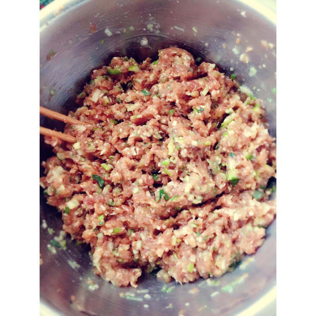 韭菜虾仁鲜肉水饺