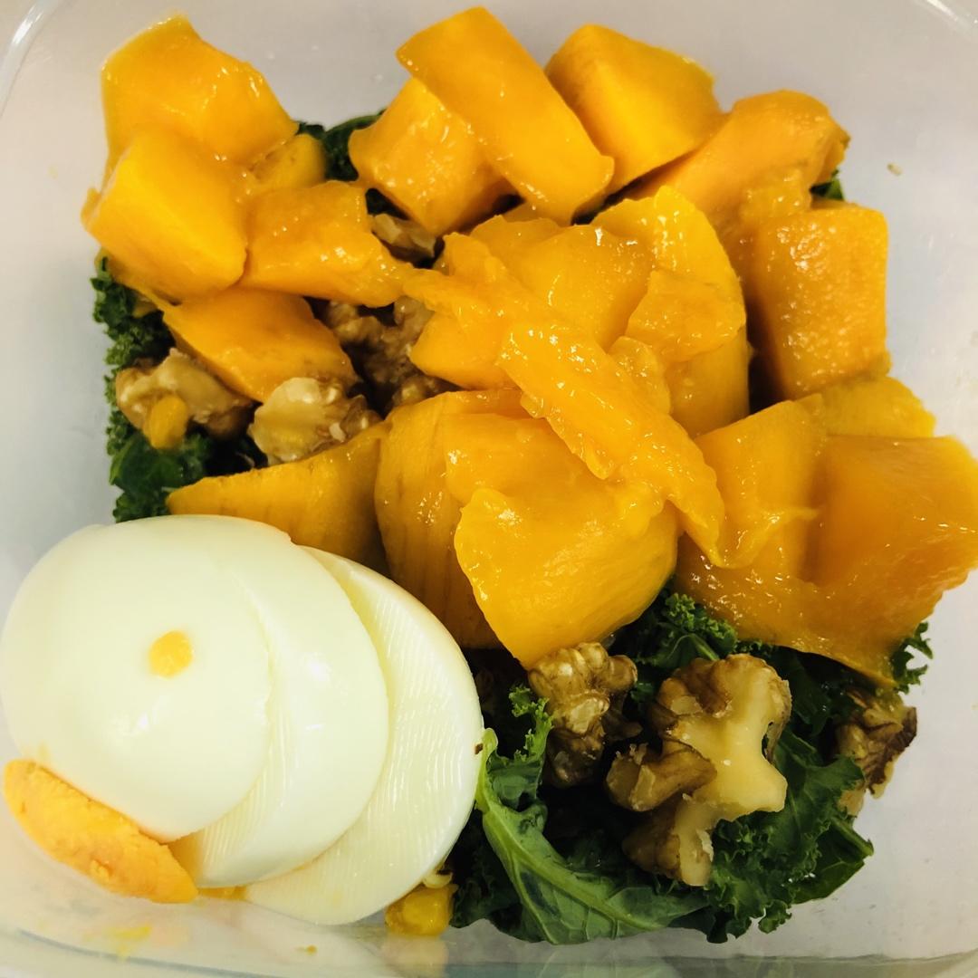 Wagas 芒果羽衣甘蓝沙拉