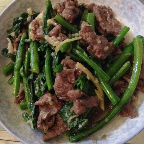 牛肉炒菜心