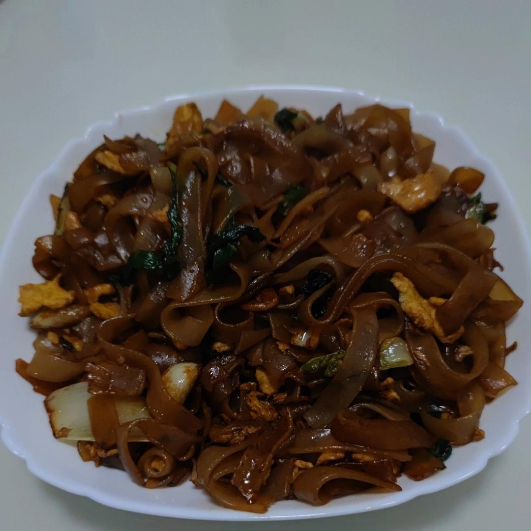 路边摊的炒河粉
