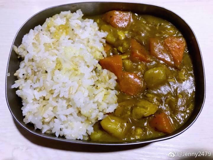 咖喱鸡肉饭