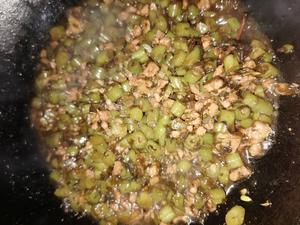 家常版榄菜肉碎四季豆的做法 步骤9