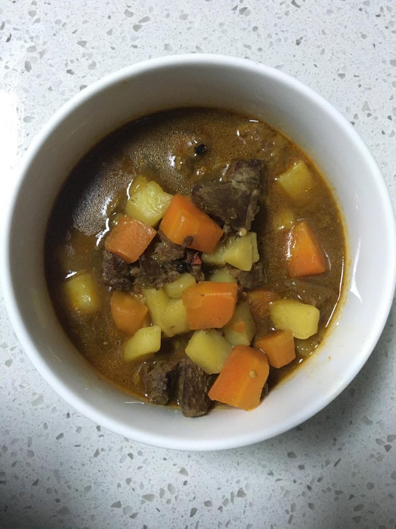土豆焖牛腩