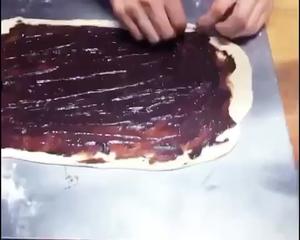 纯黑巧克力酱大理石吐司的做法 步骤2